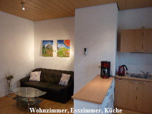 FeWo2a, Wohnzimmer, Esszimmer, Kche